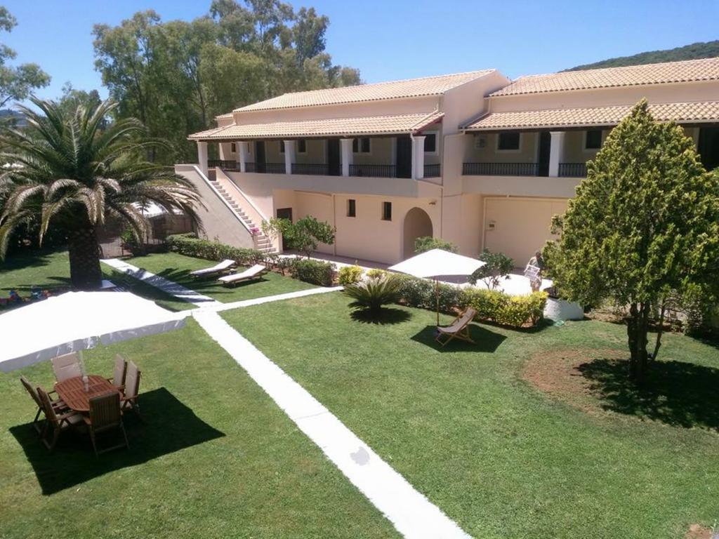 Marini Apartments Moraitika Exterior foto