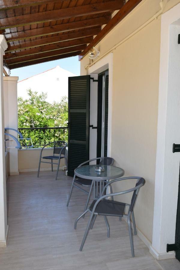 Marini Apartments Moraitika Exterior foto